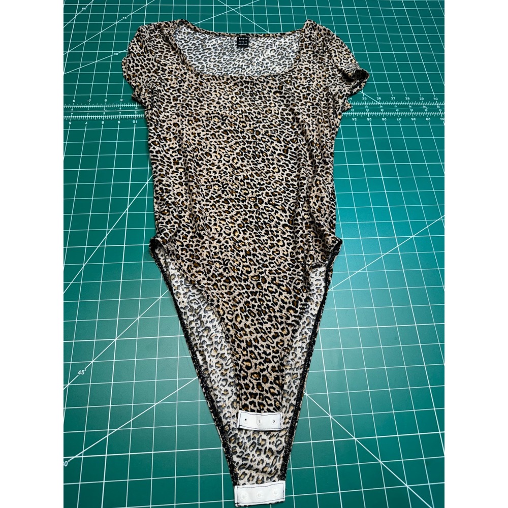 SHEIN Leopard Print Bodysuit Short Sleeve Scoop Neck Snap Bottom Brown Small